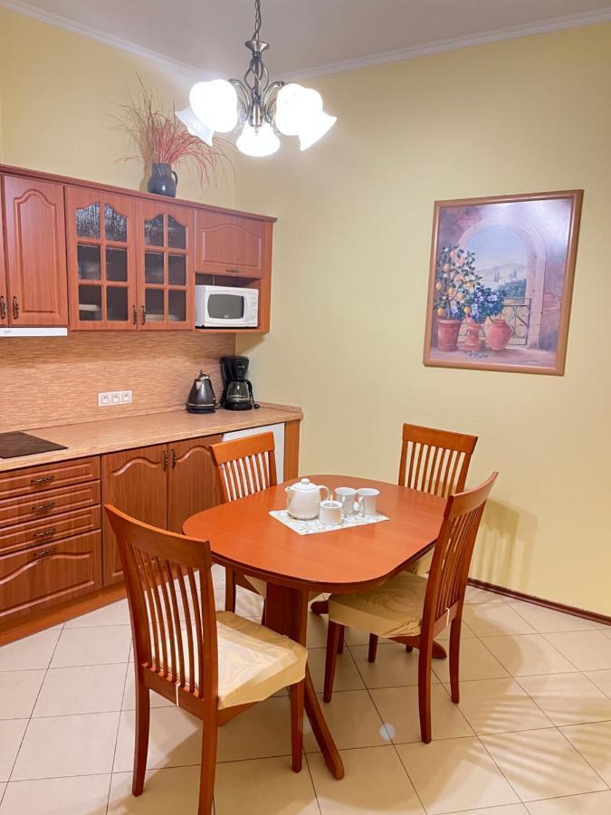 קרלובי וארי Apartment Colonnade Carlsbad מראה חיצוני תמונה