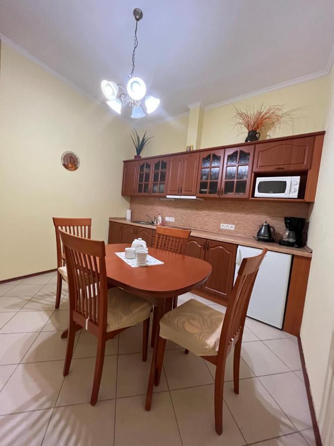 קרלובי וארי Apartment Colonnade Carlsbad מראה חיצוני תמונה