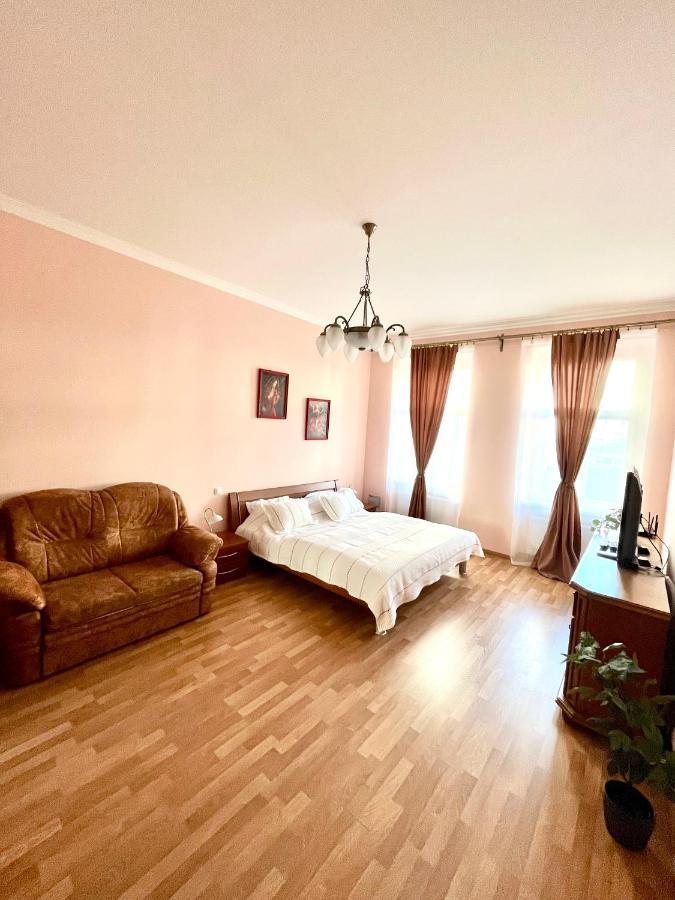 קרלובי וארי Apartment Colonnade Carlsbad מראה חיצוני תמונה